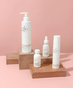 Glo Skin Beauty BRIGHTEN + GLOW ELEVATED ESSENTIALS SET Skin Care